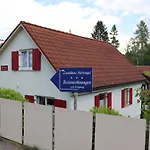 Wohnung #5 Mit Balkon - Zentrale Dennoch Ruhige Lage Mit Terrasse - Stadtbus Vor Der Tuer!