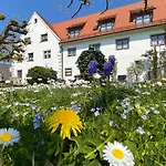 Hotel Montfort-Schloessle