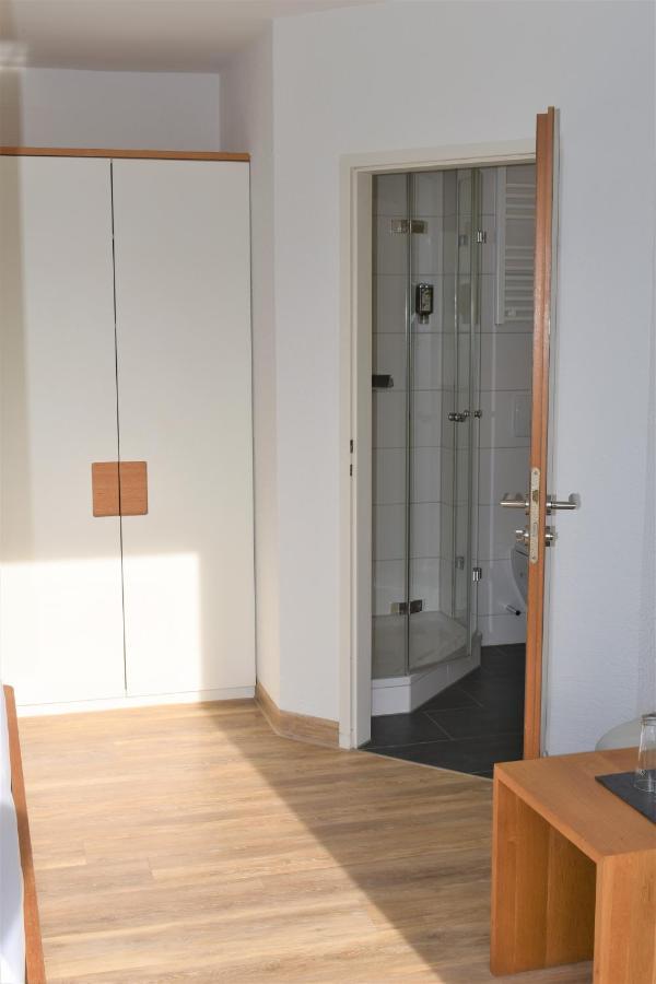 Lindenallee 3*