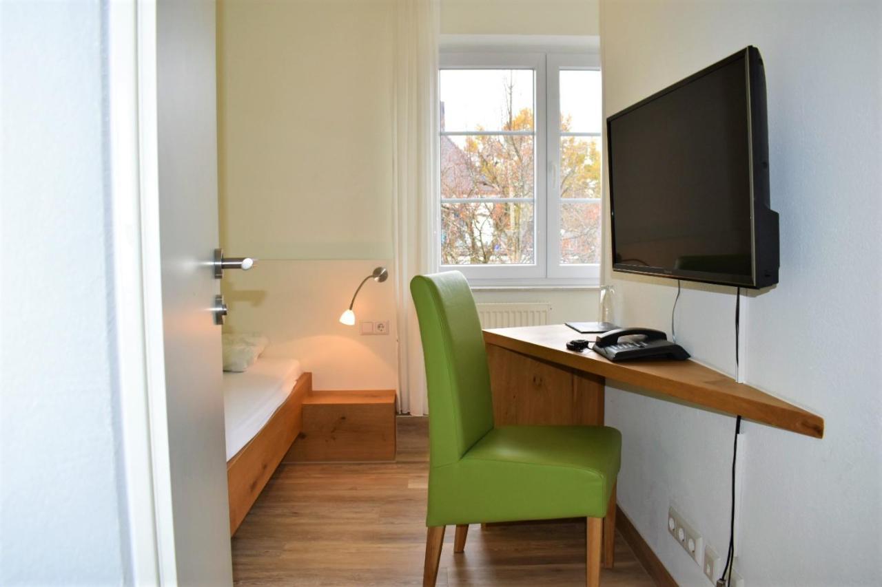 Lindenallee Hotel