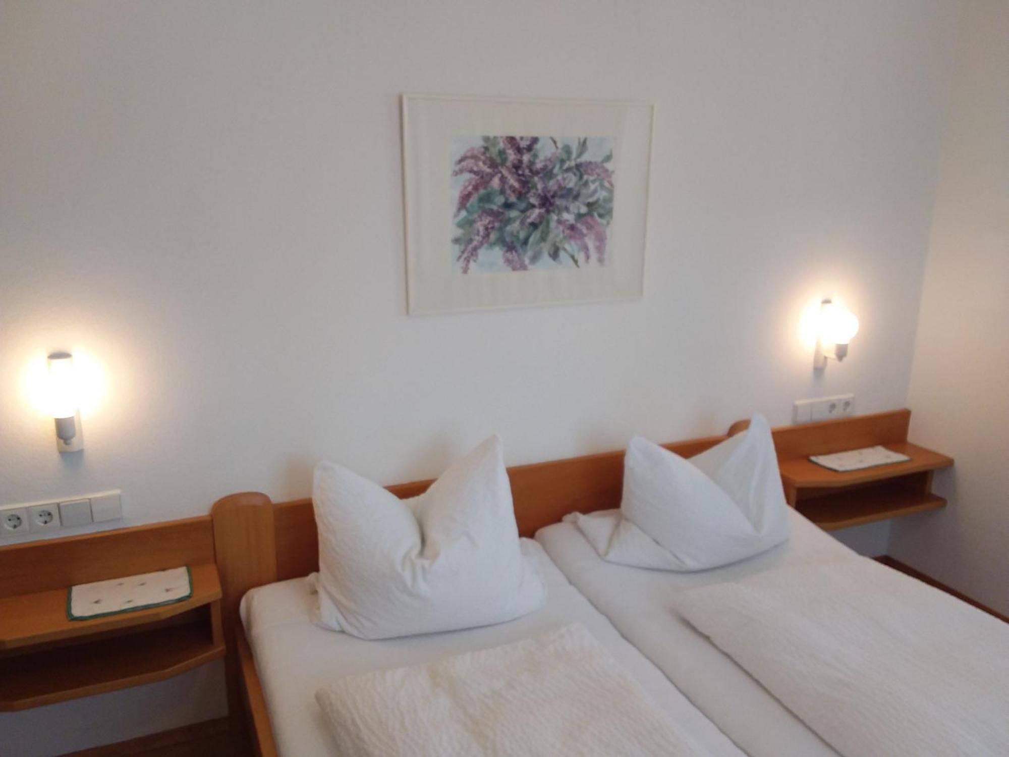Guest house Gaestehaus Truckenbrodt