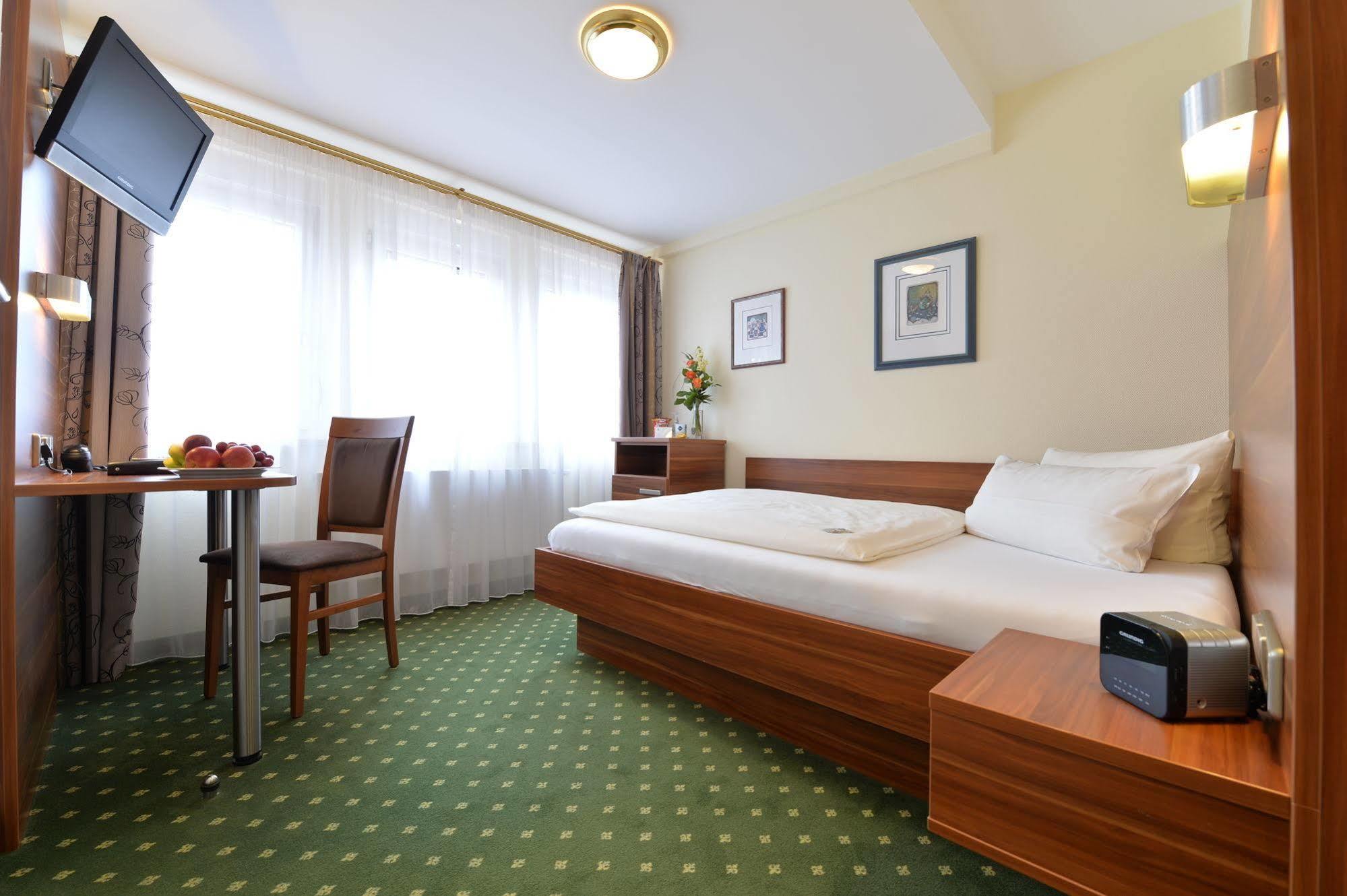Schoengarten Garni Hotel Lindau (Bodensee)