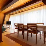 Ferienwohnpark Immenstaad Am Bodensee Nurdachhaus Typ 8 Ndw 088