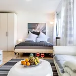 Apartment Downtown im City Tower im Herzen der Innenstadt und am Hafen