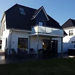Villa Grande Familia