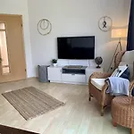 Ferienhaus DeVriesenkoje mit zwei Ferienwohnungen
