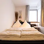 Ferienwohnpark Immenstaad am Bodensee Ein-Zimmer-Apartment 55 24