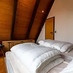 Ferienwohnpark Immenstaad am Bodensee Nurdachhaus Typ 8 NDW 082