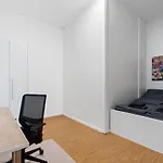 Modernes Loft - Hochwertig, Zentral & Seenaehe