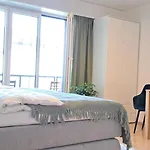 Gruenes 1-Zimmer-Appartement