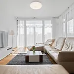 Bodensee-Oase Istayunixi Seenaehe-Suite-Terrasse-Netflix