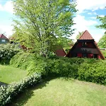 Gemuetliches Nurdachhaus Bodensee
