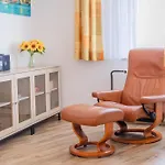 Ferienwohnpark Immenstaad am Bodensee Zwei-Zimmer-Apartment 55 25