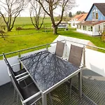 Oak Modern Retreat In Ueberlingen