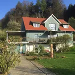 Gemuetliche Wohnung Mit Terrasse In Der Naehe Vom Bodensee