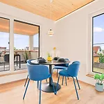 Penthouse Mit Traumhafter Terrasse Klimatisiert