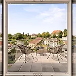 Golden Poodle Luxusappartment Am Neuen Schloss Tettang
