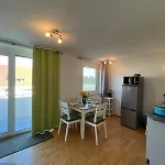 Cozy Appartment With Balcony