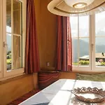 Gstaad Duplex Flat - Amazing Lake Chalet With Pond