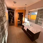 Villa Waterfront Am See