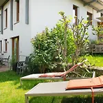 Ferienwohnungen Im Rosengarten