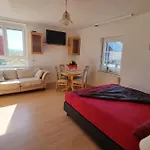 Fewo Linda - Gemuetliche Ferienwohnung In Direkter Bodenseenaehe