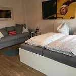 Unterm Blauregen