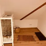 Charmantes Loft Mit Ganz Besonderem Flair