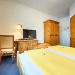 Hotel Goldener Hirsch