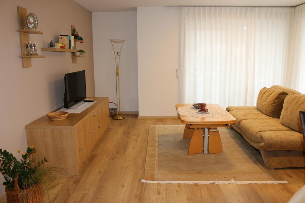 Ferienwohnung Am Berg Apartment *