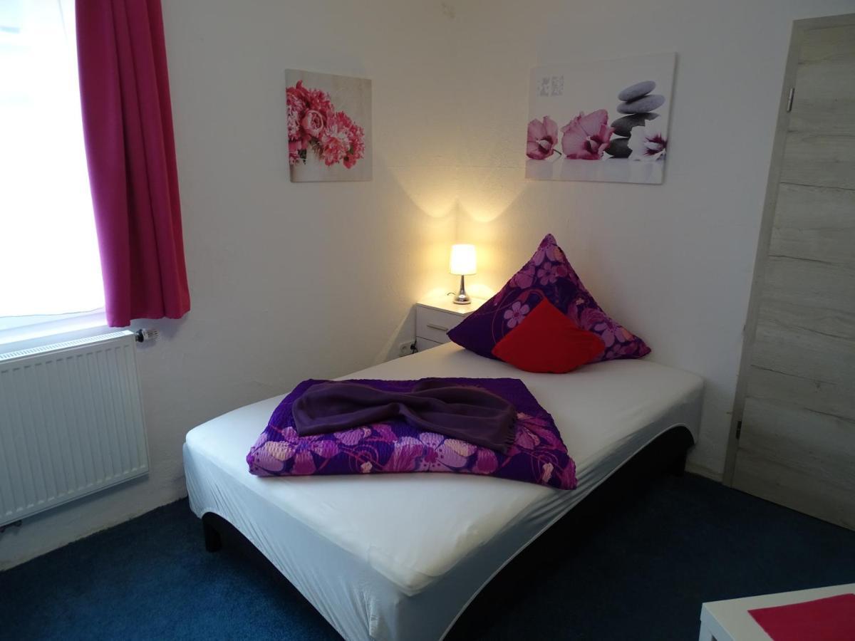 Gaestehaus Uezel Homestay Friedrichshafen