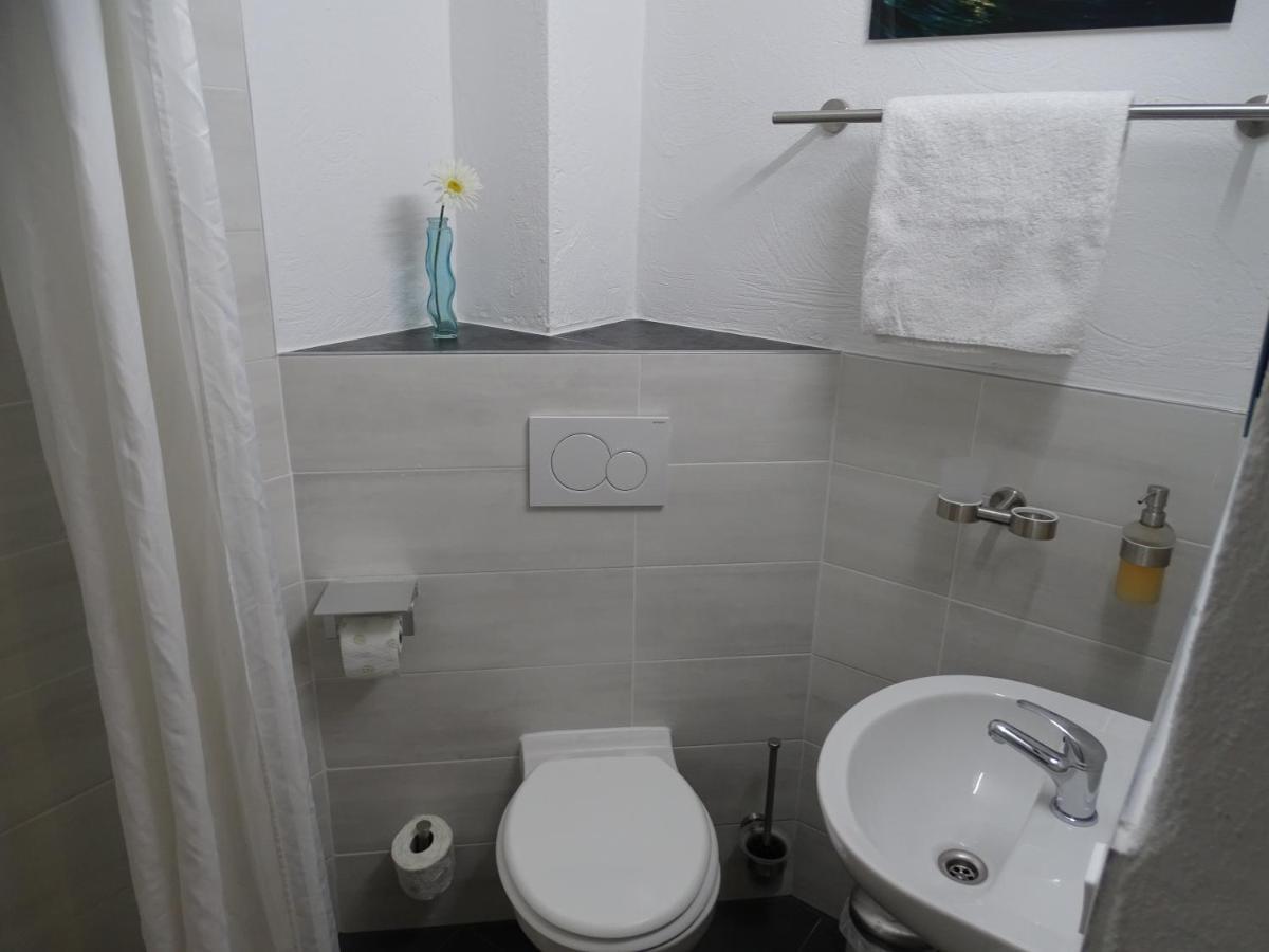 Gaestehaus Uezel * Friedrichshafen