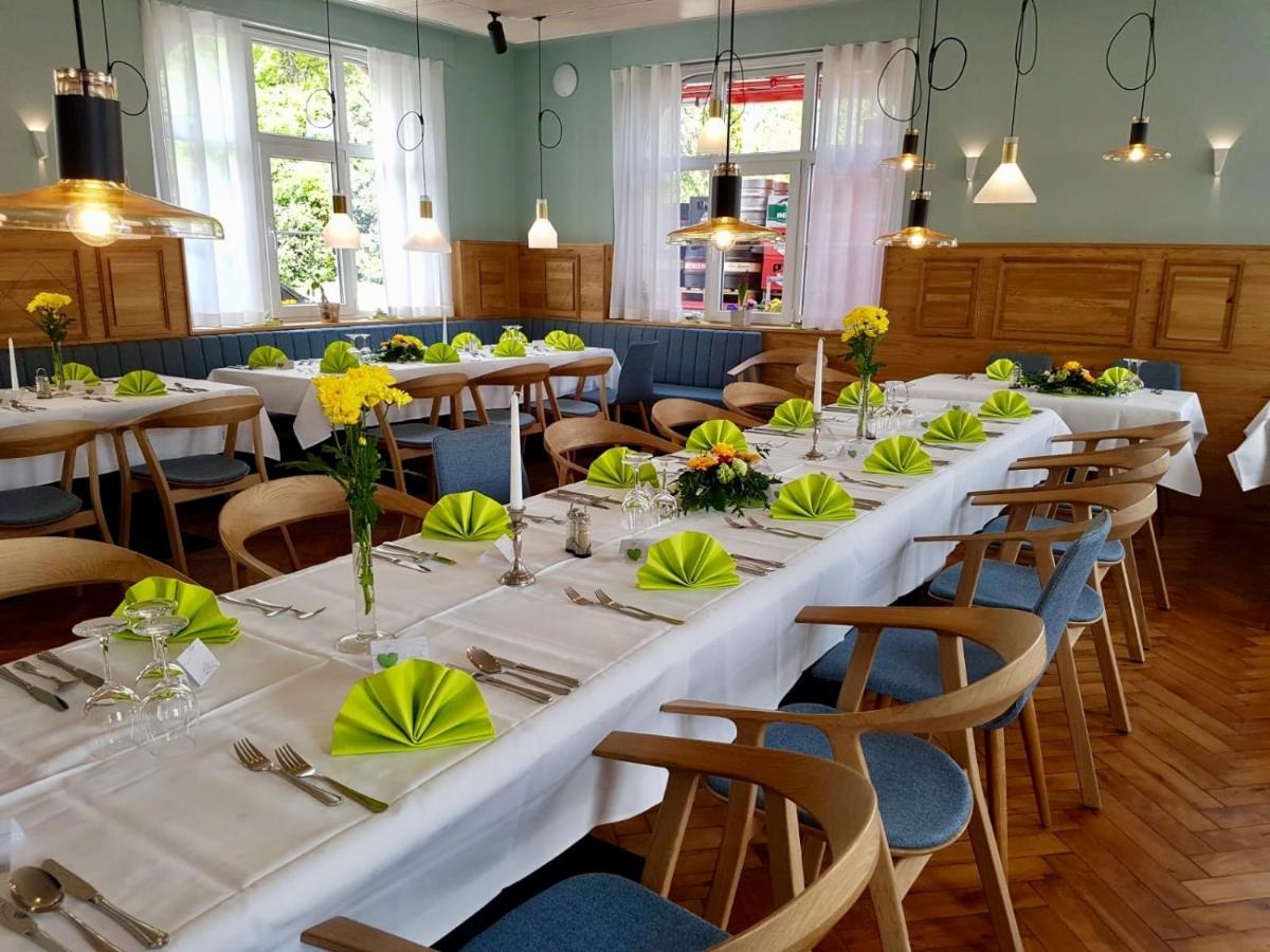 Inn Landgasthof Linde Hepbach, & Restaurant