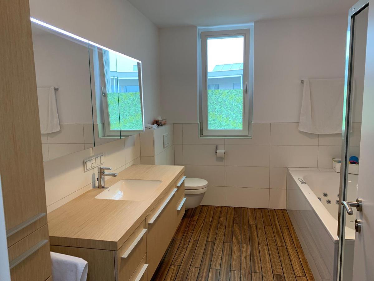 Apartment Luxus Penthouse Feldmoos Mit Whirlpool & Riesen Terrasse, Nahe Festspiele *