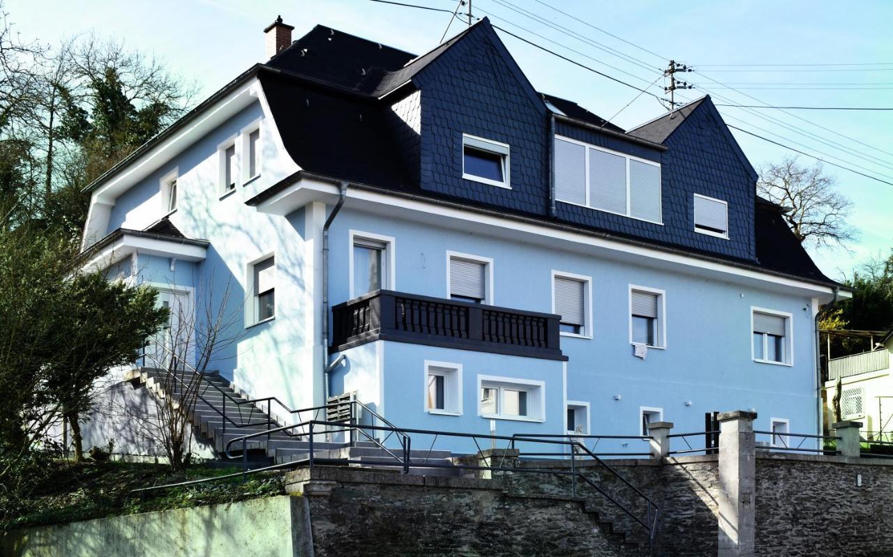 Luxus Ferienwohnung Mit Whirlpool *
