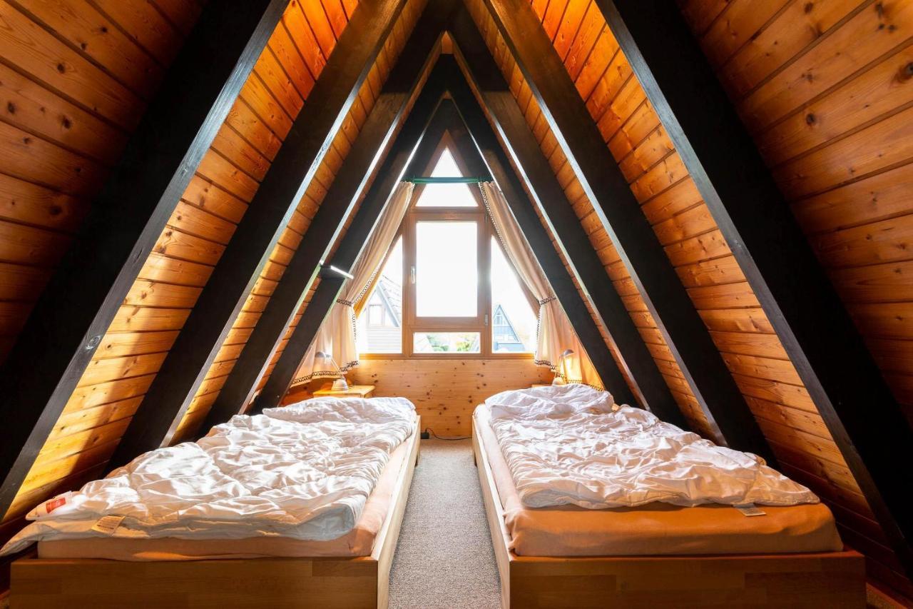 Ferienwohnpark Nurdachhaus Typ 7 Nd 46 Holiday home Immenstaad am Bodensee