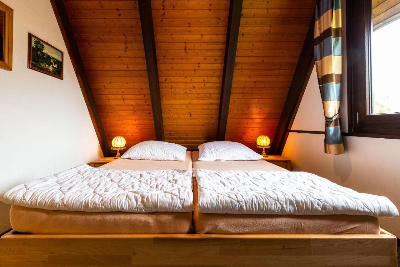 Holiday home Ferienwohnpark Nurdachhaus Typ 8 Ndt 099 Immenstaad am Bodensee