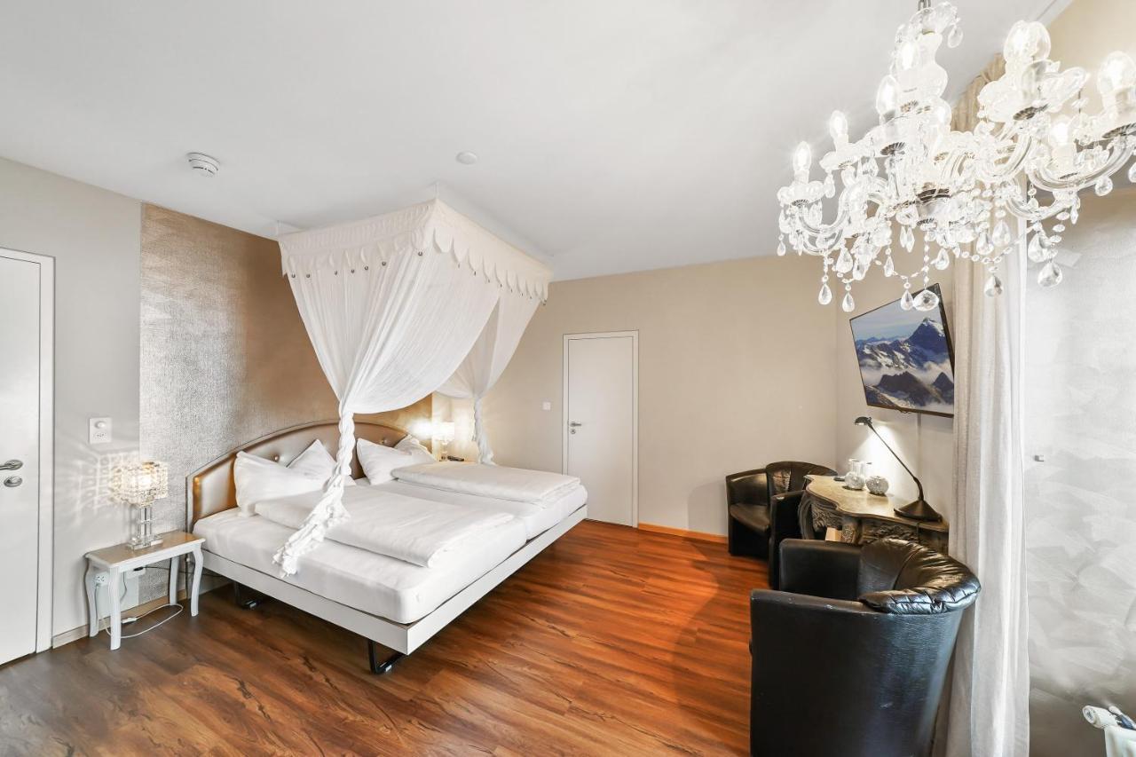 Hotel Schloss Wartensee 3*