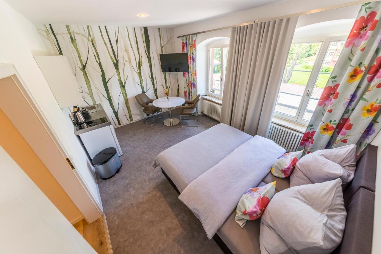 11 Apartment