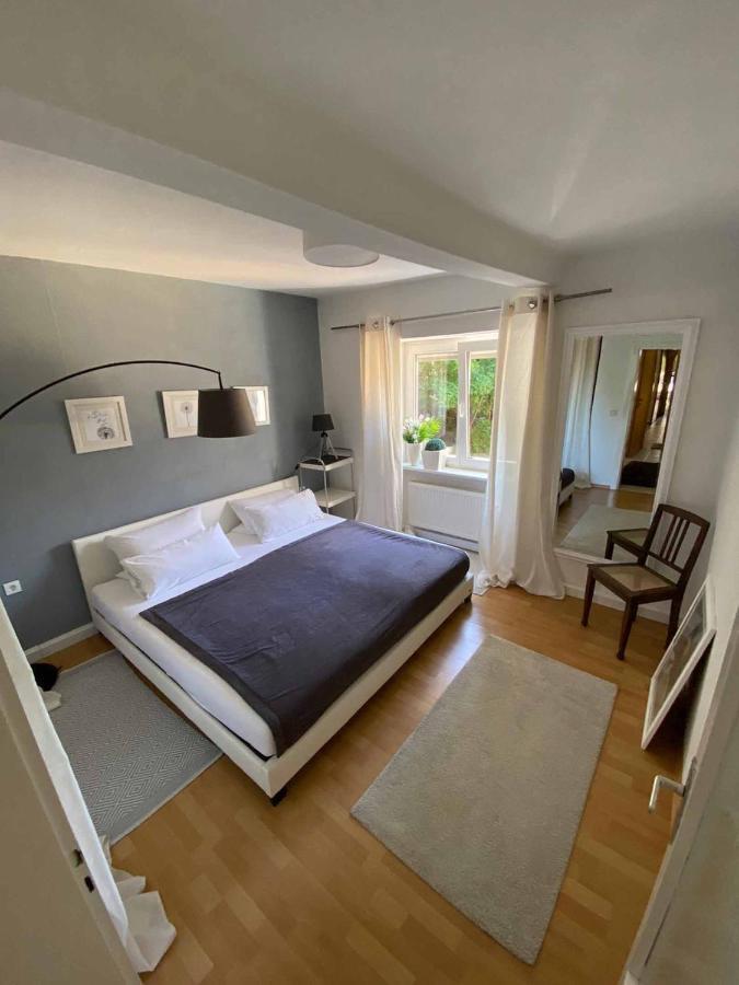 Apartment Ferienwohnung Am Schloss Schonungen