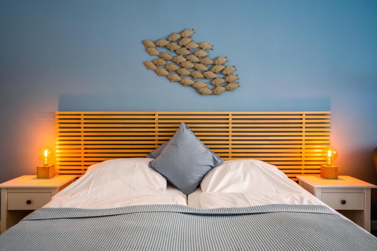 Studio 12 Fischschwarm * Grömitz