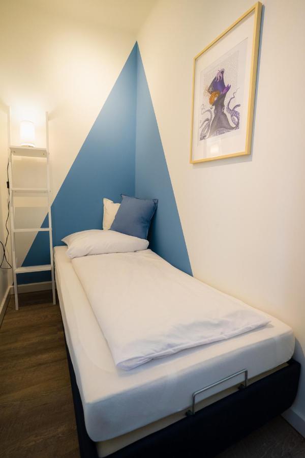Studio 12 Fischschwarm