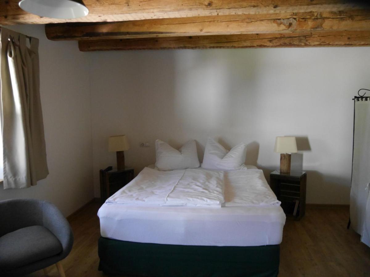 & Cafe Schlupfwinkel Guest house