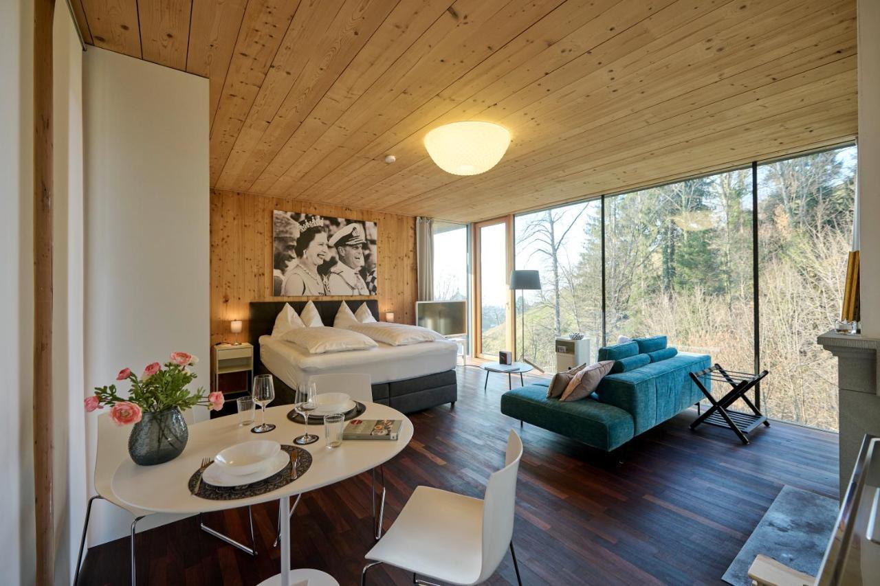 Design-apartment Im Architekten-haus Aus Holz *