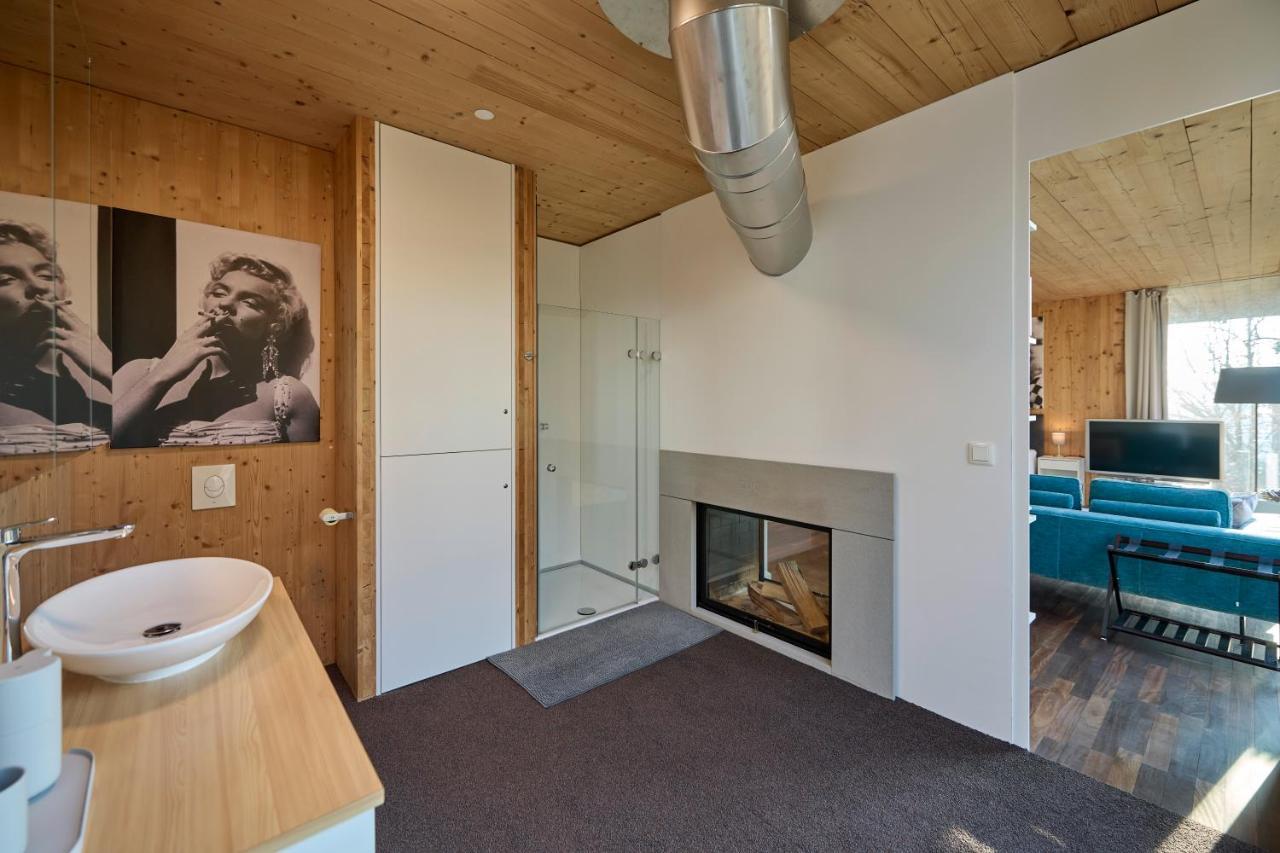 Apartment Design-apartment Im Architekten-haus Aus Holz *