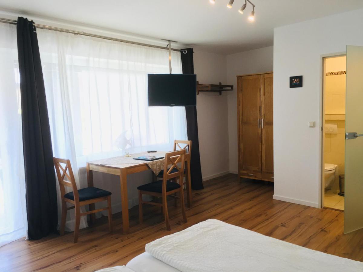 Gaestehaus Sommertal, Eigener Parkplatz, 800m Zum Bodensee, 300m Zur Altstadt Meersburg