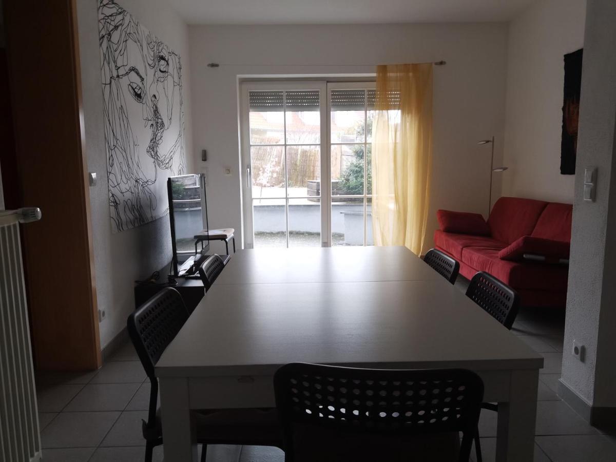 Close To Seenah Apartment