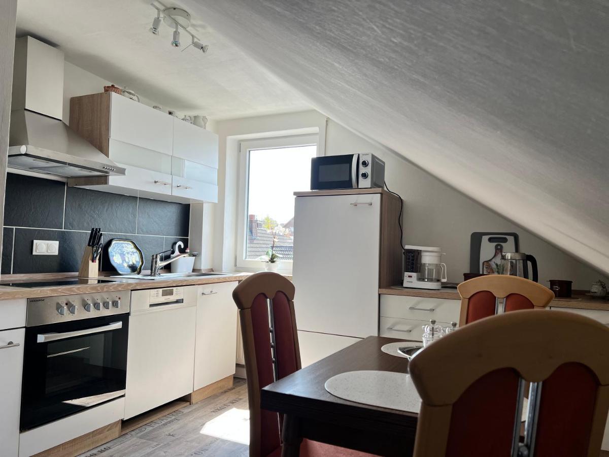 Herzlich Willkommen In Der Dachstube Apartment