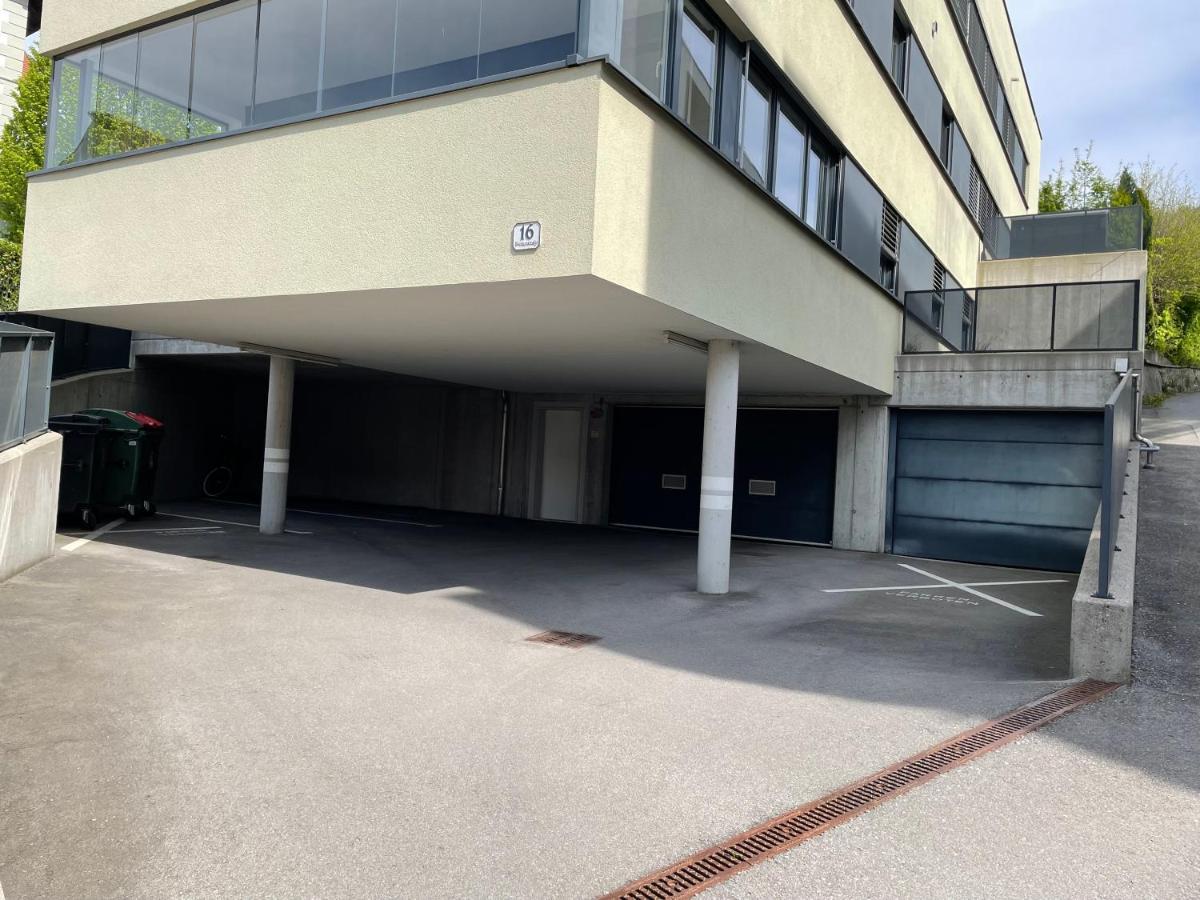 Apartment Moderne Stadtwohnung Inkl. Tiefgaragenplatz *