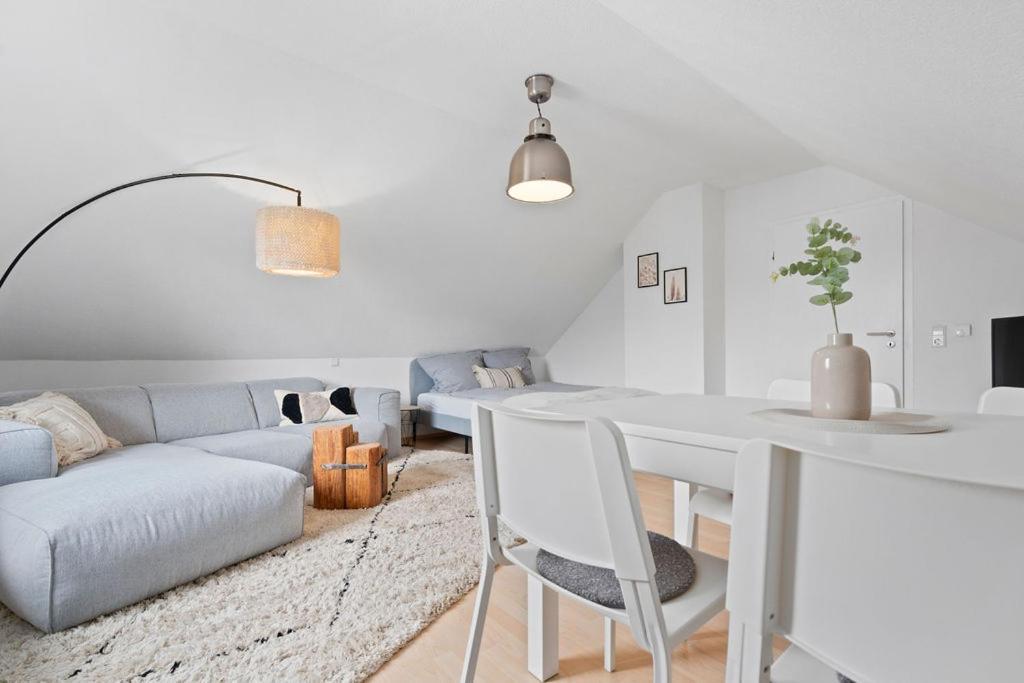 Second Manzell Apartment *